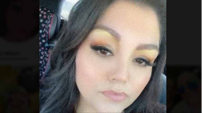 Texas woman finds a blade in her cheeseburger