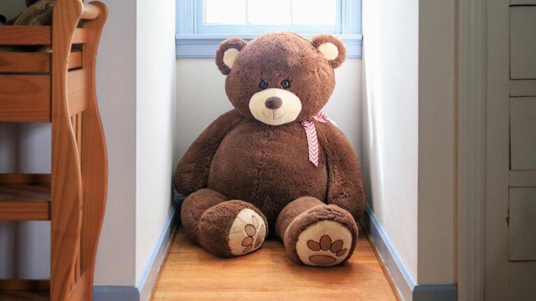 New Jersey Cops Find $600K Inside Giant Teddy Bear in Massage-Parlor-Turned Prostitution-Ring Raid: ‘One of My Secret Fantasies’ New Jersey Teddy Bear Cash