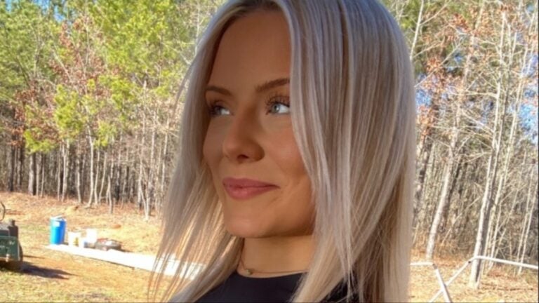 Alabama woman finds a pill in her cheeseburger