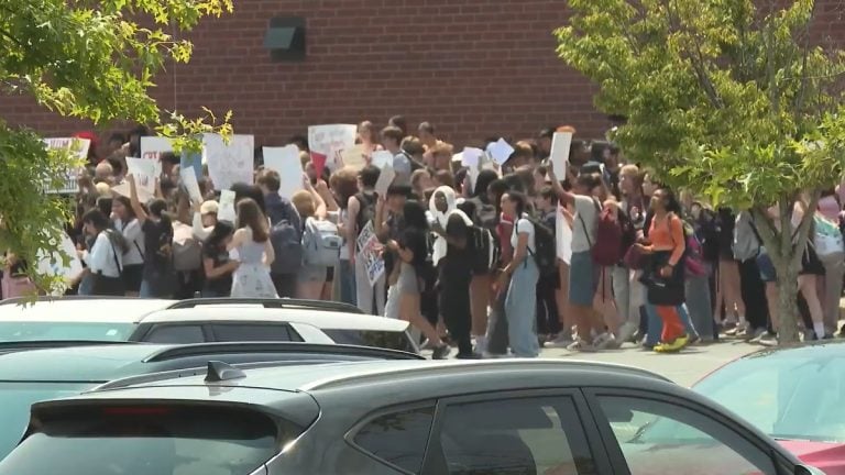 Maryland High School Students Rally After ICE Deports Fellow Teen: ‘These Teenagers Have More Morals'