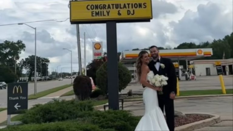 Illinois Bride gets married at a McDonald's