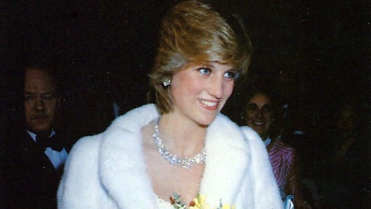 Princess Diana attend the Sovereign Series No. 4 Royal Family 1982, No. 31 Princess Diana At The Premiere Of Little Foxes, April 8, 1982.
