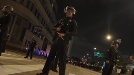 Riot cops gets called out