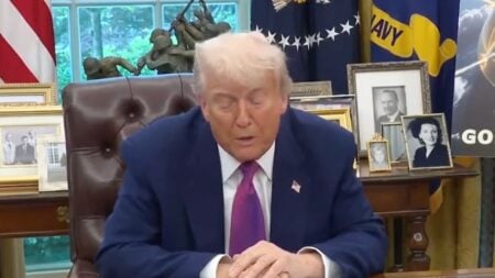 Trump Writes Letter to Norway Pushing Ownership of Greenland, “The President of the United States Is Extremely Mentally Ill, and It’s Putting All of Our Lives At Risk” Donald Trump in Oval Office