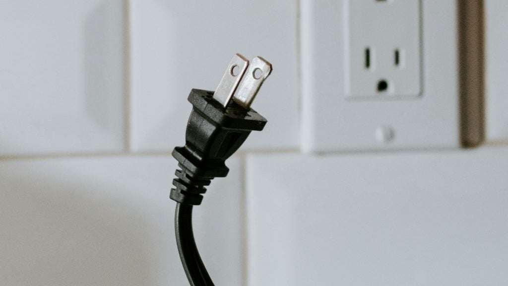 New Jersey Tenant Finds Out They’ve Been Paying Landlord’s Basement-Dweller Son’s Electric Bill for a Year: ‘That’s Theft’ New Jersey landlord