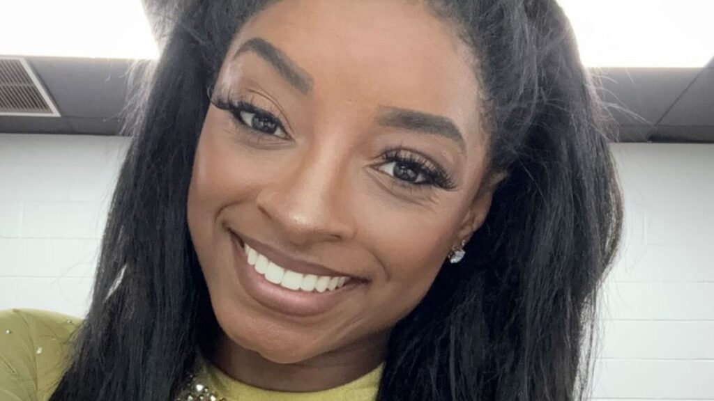Simone Biles selfie