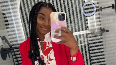 Texas Star Simone Biles Shuts Down Her Haters In Brutal Fashion After They Mocked Her Vacation Following A Near-Fatal Scare: ‘I Don’t Owe You Anything’ Simone Biles takes mirror selfie