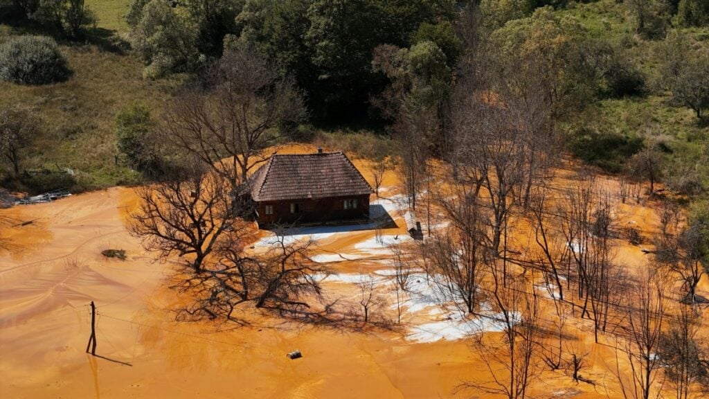 Louisiana Refinery Spills Toxic Waste and Keeps It Hidden for Months: ‘Pay Whatever Trump Wants for a Pardon’ Toxic waste in louisiana refinery