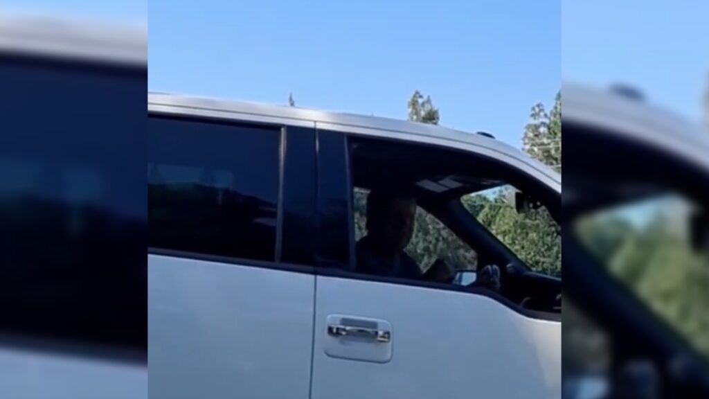 California Anti-ICE Sign