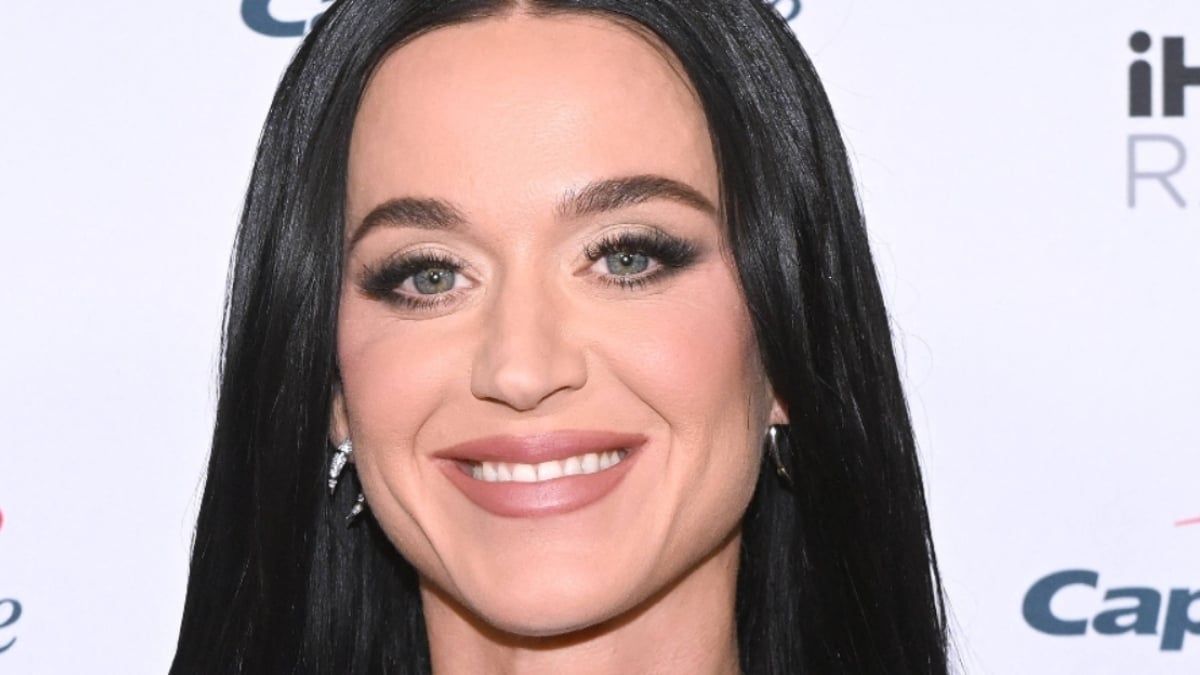 California’s Katy Perry Ignites a Firestorm as Boyfriend Justin Trudeau Gets Roasted for Hopping Like a Rabbit in Her Viral Video: ‘G7 Country to B-Roll’