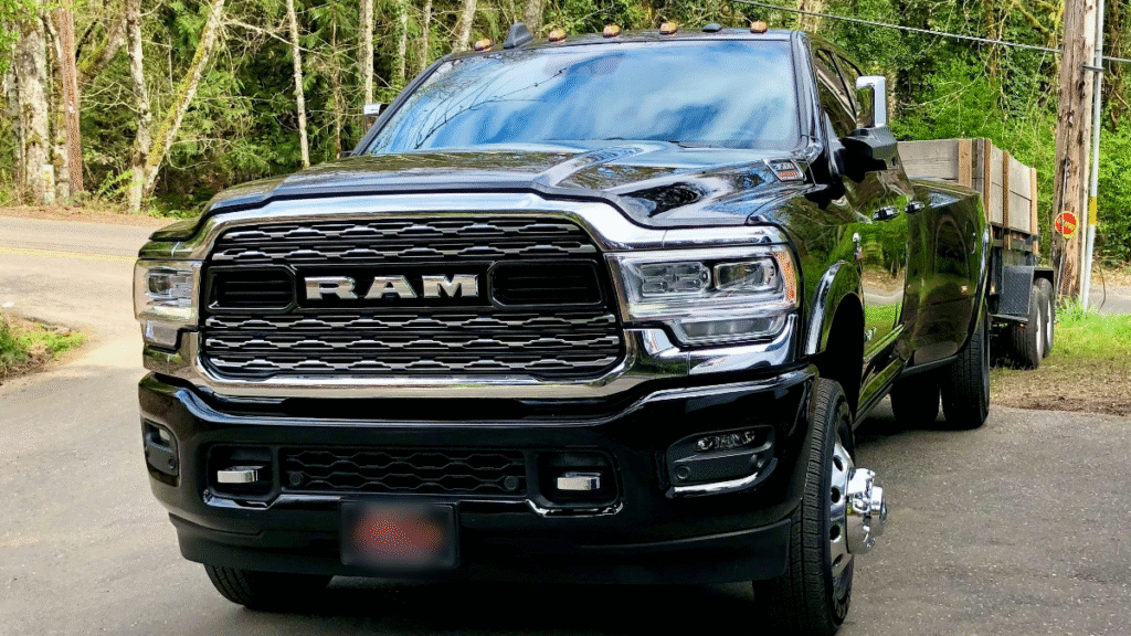 Texas Truck Driver Follows Mother Around Neighborhood Yelling Slurs at Her Kids: ‘It’s Not the First Time’ Texas Truck Driver Follows Mother and Yells Slurs at Her Kids