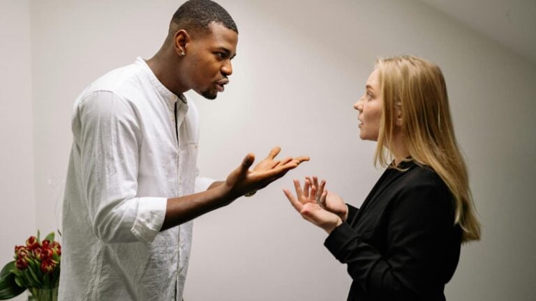 A picture of a boss and employee in relation to the California boss.