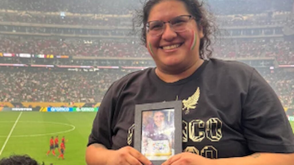 Inspirational Texas Woman Makes Good on Her Deceased Father’s 20 Year Promise in Heartwarming Moment ‘He was right there with you’