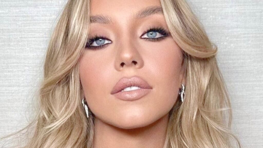 Sydney Sweeney Breaks Silence On Her Bathwater Soap Selling For $2,000 On Ebay Sydney Sweeney close up