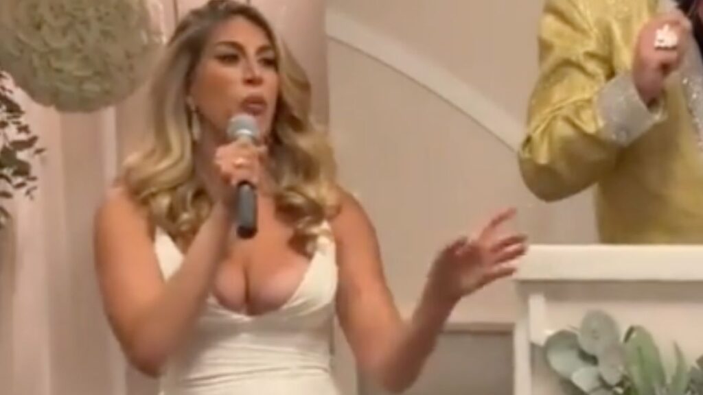 Woman Serenades Runaway Husband During Wedding, ‘What Happens In Vegas Stays There, Right?’ Ortal Edri serenades husband in a vegas chapel