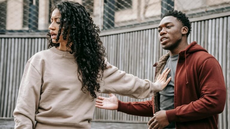 California Woman Steps in After Seeing Couple Arguing, Tells the Man to Leave Her Alone and Gives the Girl a Ride in Wholesome Clip: ‘She Hugged You Immediately, Poor Baby’ California Woman Steps in After Seeing Couple Arguing, Tells the Man to Leave Her Alone and Gives the Girl a Ride in Wholesome Clip