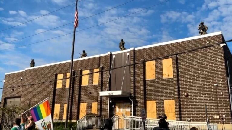 ICE Responds to Peaceful Chicago Protest with Masked Agents With Automatic Rifles, ‘Who Do They Think They Are? The FBI?’ ICE Responds to Peaceful Chicago Protest with Masked Agents With Automatic Rifles, 'Who Do They Think They Are The FBI'