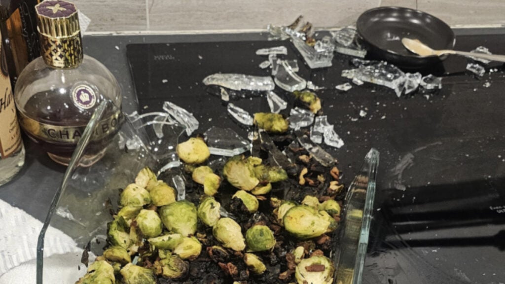 Unlucky Connecticut Man’s Thanksgiving Dish Explodes in His Hands With Shattered Glass Everywhere: ‘At Least the Turkey Was Fine….’ Connecticut Man's Thanksgiving Dish Explodes in His Hands With Shattered Glass Everywhere