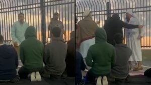 Florida Men Disrupting Muslim Prayer