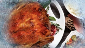 Massachusetts Grandma Orders Pre-Cooked Thanksgiving Dinner But Gets Frozen Solid Food