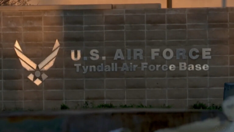 Military Families in Florida Forced to Take Down Christmas Decorations Because It's Too Early