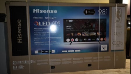 Oregon Delivery Workers Refuse to Unbox Seven-Foot TV for $120, Then Charge $349 After Doing Nothing