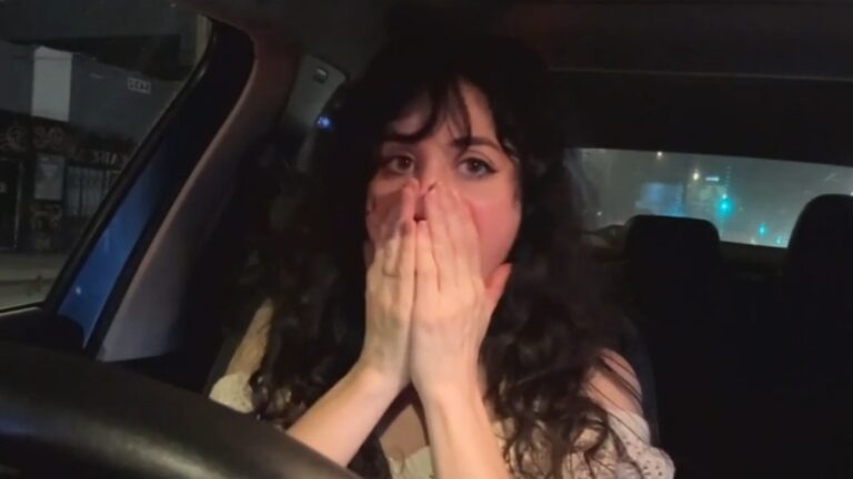 Streamer from Kick crashes car