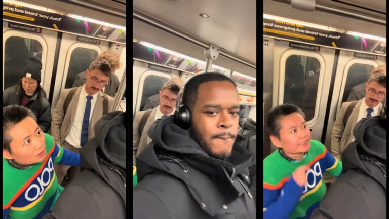 Send Help: Angry Woman Blows Up on New York Man After He Stops Her From Harassing Another Subway Passenger, Claiming He ‘Betrayed This Country’ Angry Woman Harasses New York Man Subway