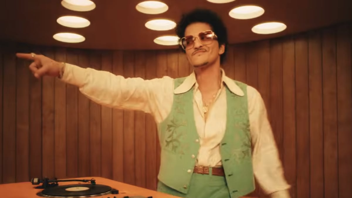 Bruno Mars I Just Might MV