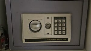 Greedy Kentucky Mom Commits 'Grand Larceny' By Stealing Daughter's $150K Settlement from Car Accident