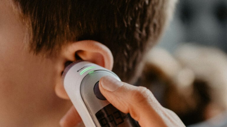 Michigan Parents Forced To Send Their ‘Contagious’ Sick Kids With Head Lice to School ‘To Meet Attendance Goals’ for ‘Crazy’ School District Michigan School District Encourages Sick Children With Head Lice To Go to School