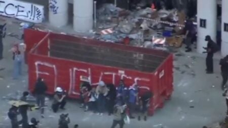 Protestors Trash and Destroy ICE Facility in Los Angeles, 'Best of Luck Mates, Good on You for Doing Something About This Madness!'