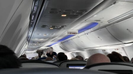 Incompetent United Airlines Flight Attendant Shrugs Off Blatant Fire Hazard After Illinois Passenger Tries to Warn Her Multiple Times: ‘This Is Crazy Behavior’ United Airlines Flight Attendant Shrugs Off Blatant Fire Hazard After Illinois Passenger Tries to Warn Her Multiple Times