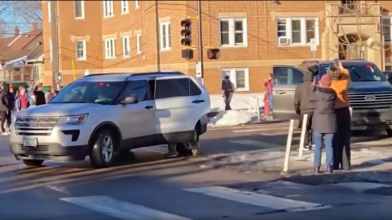 alex pretti altercation with ICE