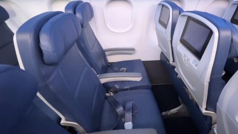 ‘Totally Unacceptable’: Extremely Rude Family Changes Dirty Diaper on New Jersey Woman’s Seat on United Airlines Flight, and the Flight Attendant Supported It Extremely Rude Family Changes Dirty Diaper on New Jersey Woman’s Seat on United Airlines Flight