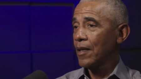 Barack Obama Sets the Record Straight on UFO Comment: ‘There’s No Underground Facility, Unless …’ barack-obama-aliens