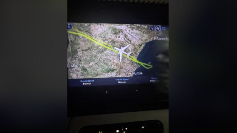 flight to qatar rerouted to Philadelphia because of missile strikes in iran