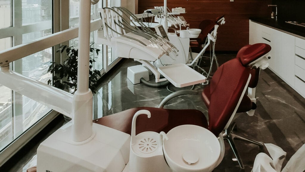 California Woman 'Almost Died' at the Dentist After Anesthetic Shot