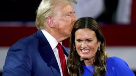 A picture of the Arkansas governor.