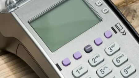 Maryland Clinic Allegedly Refused Patient’s Cash Payment But Charged 3% Surcharge for Credit Card: ‘Your Company’s Policy Is Absolutely Infuriating’ Maryland Clinic Allegedly Refused Patient’s Cash Payment But Charged 3% Surcharge for Credit Card