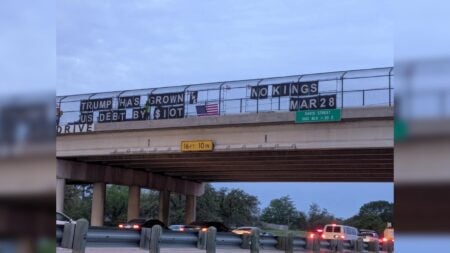 ‘No Kings’ Movement Rises in Texas as Protesters Call Out Trump’s Debt to America, ‘Trump is an Israel Puppet’ No Kings Texas March 28