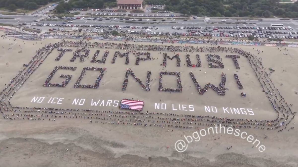 California Protesters Form 600-Foot-Wide Human Banner Reading ‘Trump Must Go Now’ on San Francisco Beach During No Kings Day