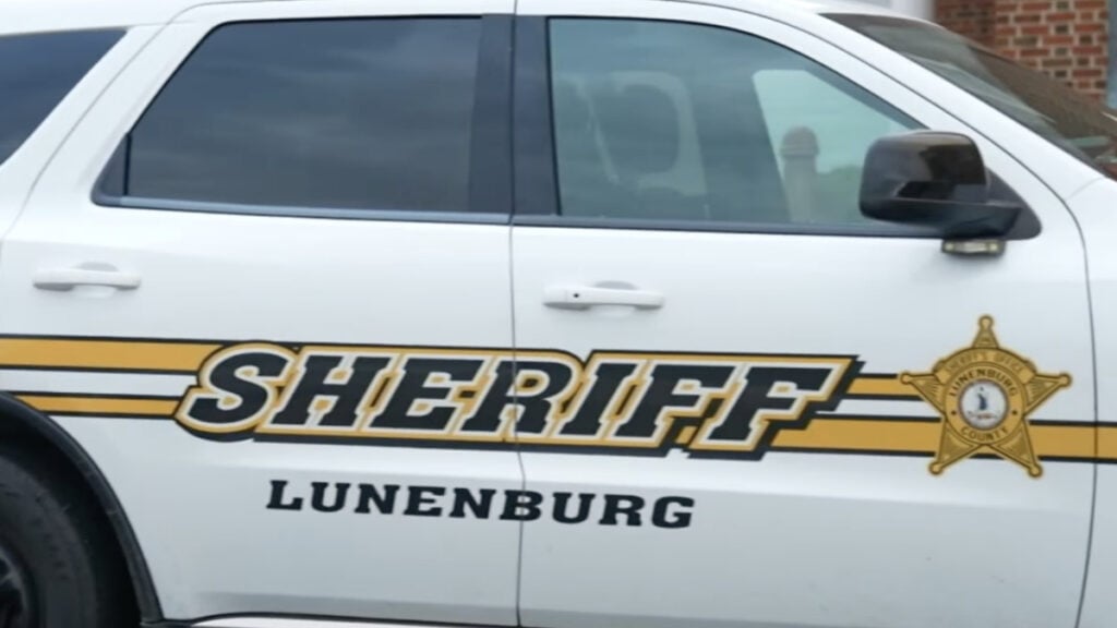 Virginia Woman Sues Police Department for Over $140M for Letting Rogue Cop Open Fire on Her: ‘This Is Gross Negligence, and Blatant Sexism’ Virginia Woman Sues Police Department $140 Million for Letting Rogue Cop Open Fire on Her