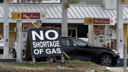 ‘Not a Good Sign’: Texas Gas Station in Austin Sparks Concerns with ‘NO Shortage of Gas’ Claim Texas Gas Station in Austin