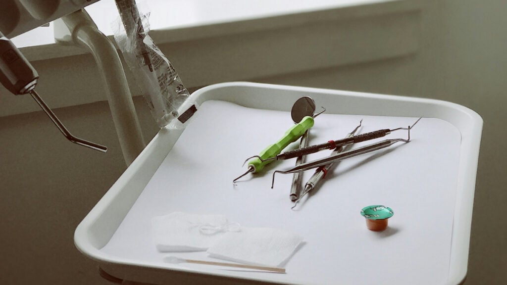 ‘Genuinely Insane’: Patient Slams Indiana Dentist Over Incorrect $1,700 Bill, ‘Dental Insurance Sucks Just as Much as Health’ Tray of Dentist Tools