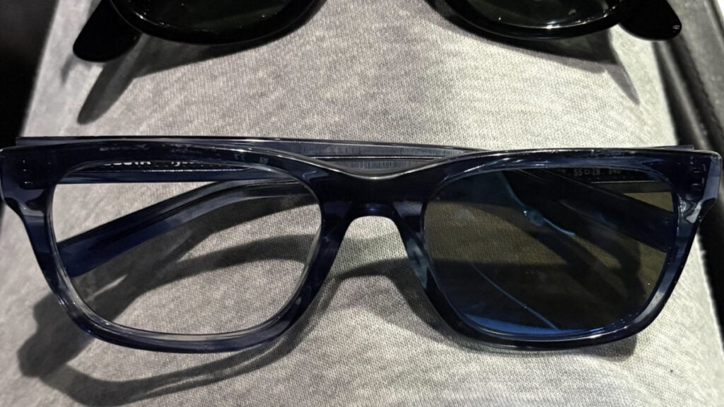 Broken Costa Del Mars Sunglasses