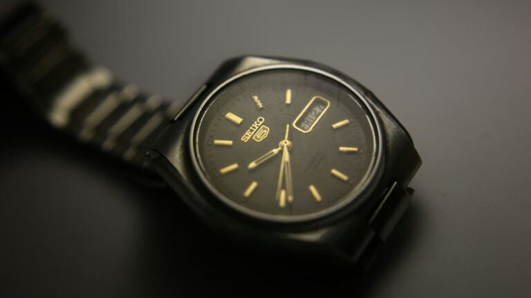 Florida Resident Lost $1,200 After Buyer Returns Fake Watch, eBay Sides With Scammer: ‘Grand Theft Larceny’