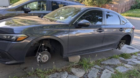 Honda Civic Missing Wheels