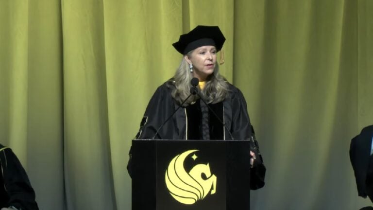 Florida University Students Boo Speaker Praising AI as the 'Next Industrial Revolution,' Gets Roasted Online
