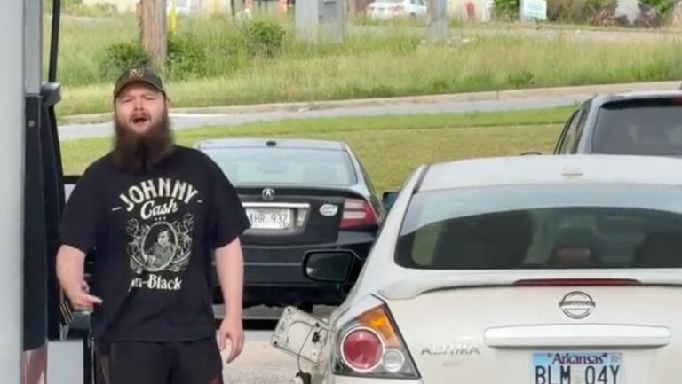 Arkansas man, altercation